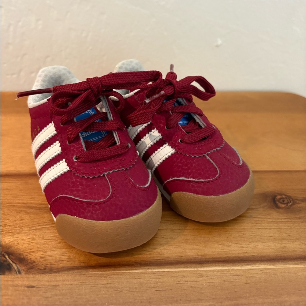 Adidas Samoa Infant/Toddler Burgundy and White Sneakers - size US 4K